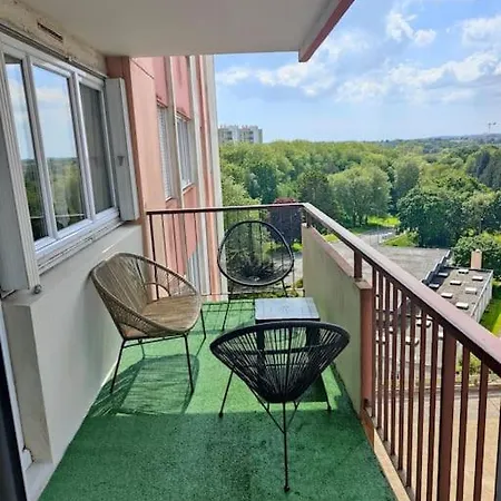 Apartmán Bellevue, Jolie Avec Balcon Brest