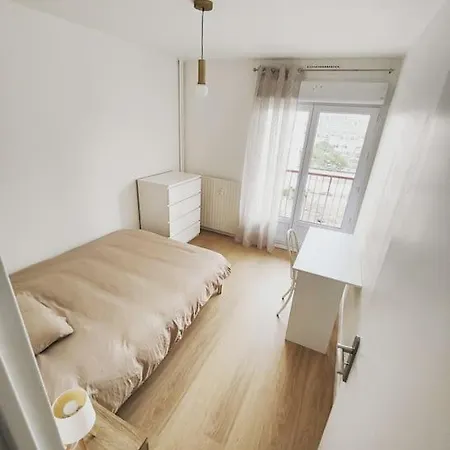 Bellevue, Jolie Avec Balcon